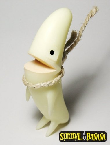 Suicidal Banana figure by Sergio Ng. Front view.