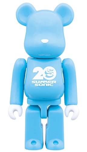 SUMMER SONIC 2019 BE@RBRICK 100% figure, produced by Medicom Toy. Front view.