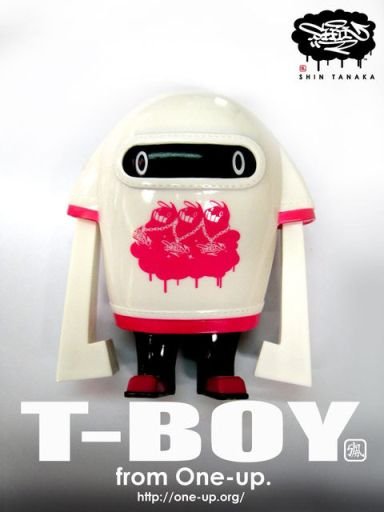 T-BOY LOVE MOVEMENT Edition figure by Shin Tanaka, produced by One-Up. Front view.