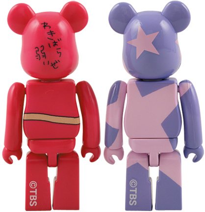 Wakibara & Itsutsuboshi - Be@rbrick 100% Set figure by Tbs, produced by Medicom Toy. Back view.