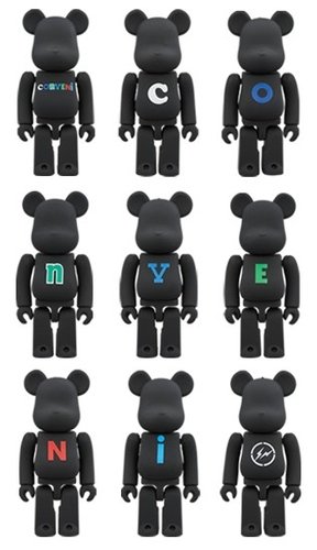 THE CONVENI BE@RBRICK 100% figure, produced by Medicom Toy. Front view.