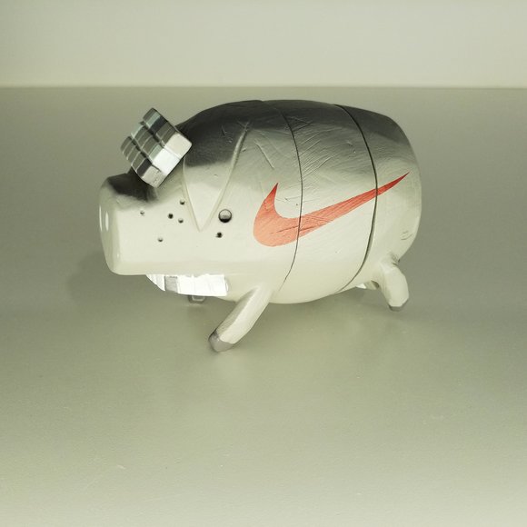 The Pig - Nike Grey CC#14 figure by Michael Lau, produced by Crazysmiles. Front view.