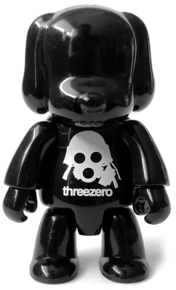 Threezero Black figure by Three Zero, produced by Toy2R. Front view.