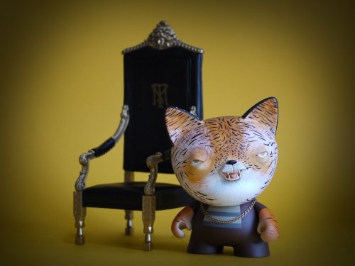 Tiger figure by Mr.Mitote. Front view.