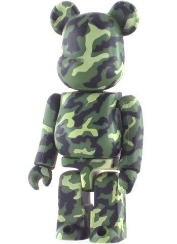Pattern Be@rbrick Series 2 figure, produced by Medicom Toy. Front view.