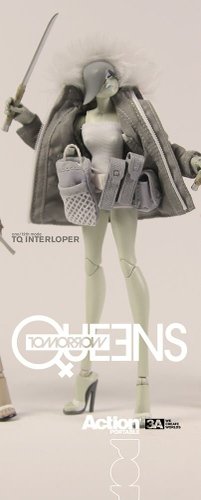 AP TQ Interloper figure by Ashley Wood, produced by Threea. Front view.