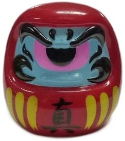 Fortune Daruma (フォーチュンだるま) figure by Mori Katsura, produced by Realxhead. Front view.