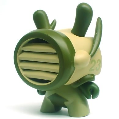 D23 figure by Damon Soule, produced by Kidrobot. Front view.
