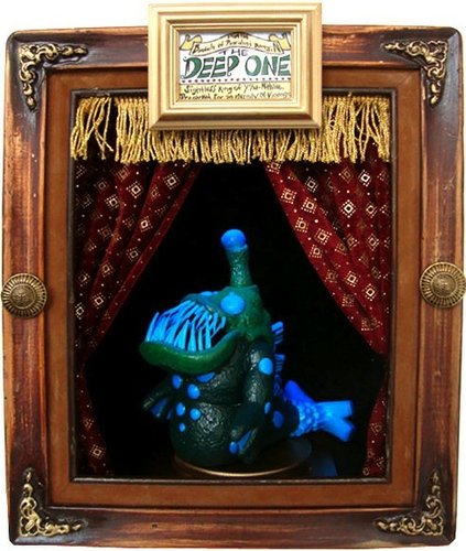 The Deep One  figure by Zombie Monkie (Mikie Graham). Front view.