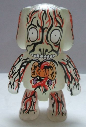 Visible Dog figure by Run, produced by Toy2R. Front view.