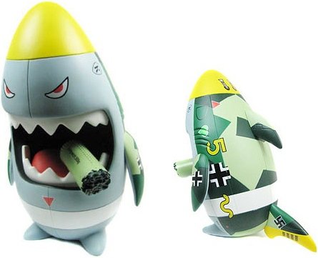 Messerschmitt Bf-109-G Wolkenhai Gustav Sharky figure by Frank Kozik, produced by Toyqube. Front view.