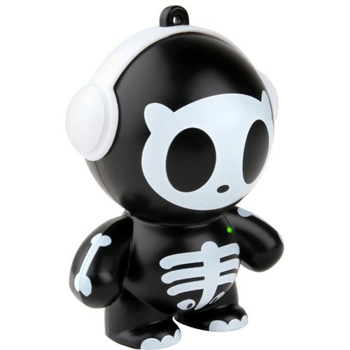 Skully figure by Mitchell Bernal, produced by Mobi. Front view.