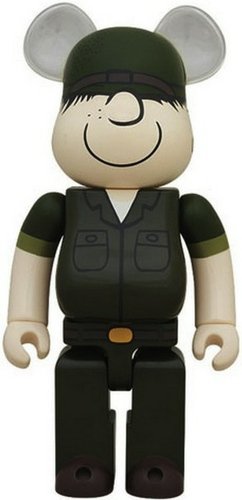 DRx Army Beetle Bailey Be@rbrick 400% figure by Dr. Romanelli, produced by Medicom Toy. Front view.