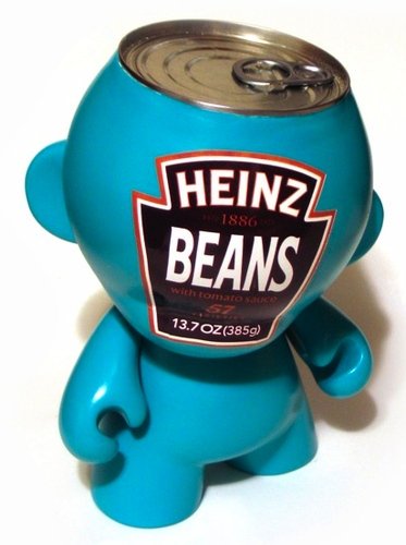 Heinz Beans Munny  figure by Sket One. Front view.