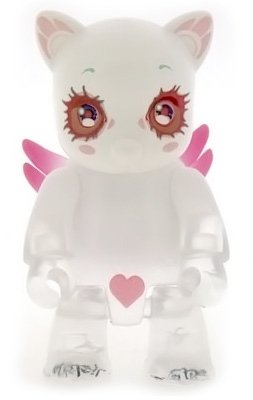 Skydoll Qee figure by Barbara Canepa And Alessandro Barbucci, produced by Toy2R. Front view.