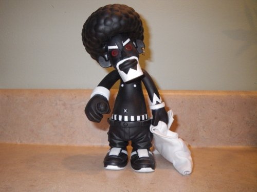 P.A.S.A Rapper figure by Pal Wong. Front view.