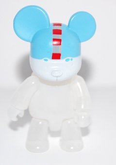Milky Bear figure by Adam David, produced by Toy2R. Front view.