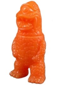 Micro Zagoran - Orange figure, produced by Gargamel. Front view.