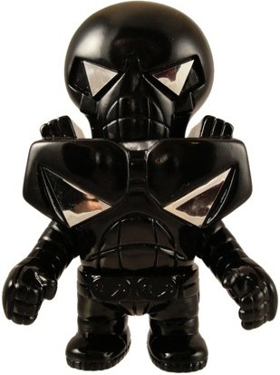 Real x Nibbler figure by Realxhead X Onell Design X The Tarantulas, produced by Realxhead. Front view.