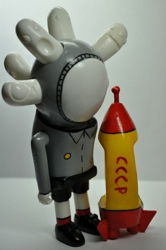 Patient no.6 + rocket figure by Patient No.6. Front view.