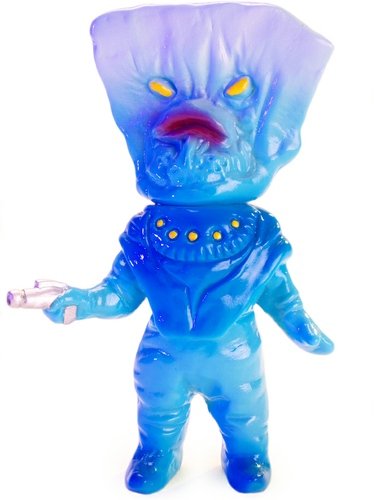Alien Bembera - Blue figure by Zollmen, produced by Zollmen. Front view.