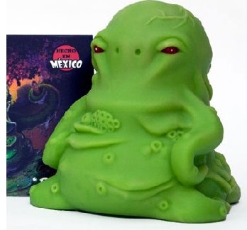 Bacteria Verde figure by Alimaña X Cieromuco, produced by Alimaña. Front view.