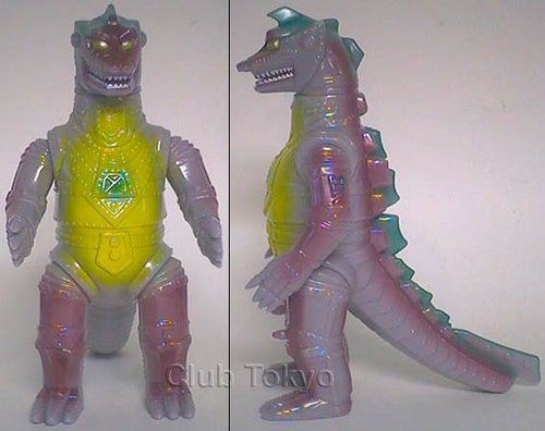 MechaGodzilla 1975 With Removable Head Grey figure by Yuji Nishimura, produced by M1Go. Front view.