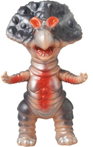 Monoclon – Counter Attack figure by Hiramoto Kaiju, produced by Cojica Toys. Front view.