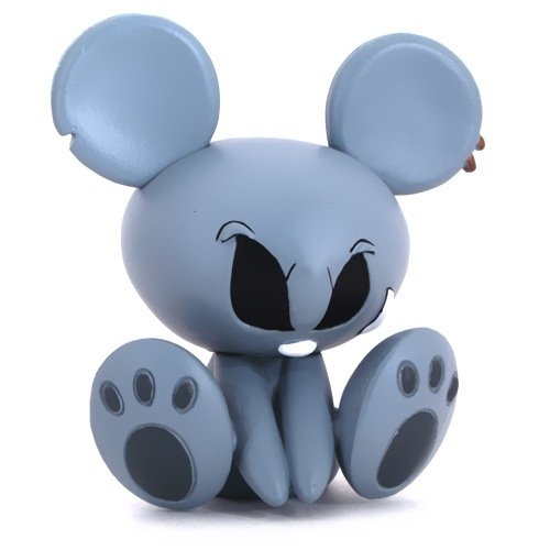 Mouse figure by Danny Chan, produced by Crossxover. Front view.