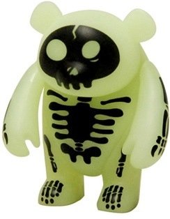 Yoka - Halloween 08 figure by Invoke, produced by Adfunture. Front view.