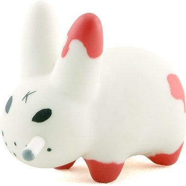 Redrum Labbit (chase) figure by Frank Kozik, produced by Kidrobot. Front view.