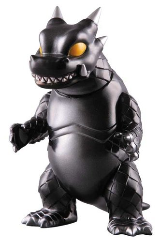 King Bop Dragon - Jet Black  figure by Rumble Monsters X Medicom Toy , produced by Rumble Monsters. Front view.
