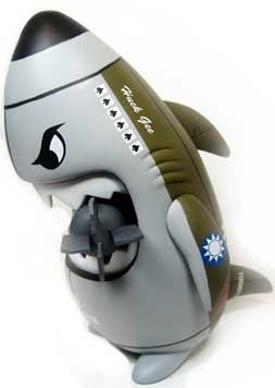 Flying Tiger figure by Huck Gee, produced by Toyqube. Front view.