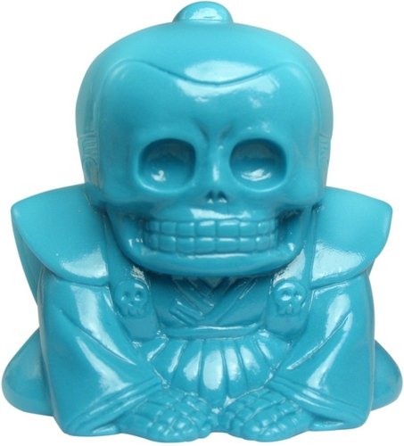 Honesuke (リアルヘッド 骨助) - Unpainted Blue figure by Realxhead X Skull Toys, produced by Realxhead. Front view.