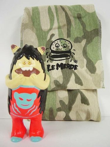 Burgerbuns figure by Le Merde. Front view.