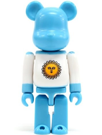 Argentina - Flag Be@rbrick Series 14 figure, produced by Medicom Toy. Front view.