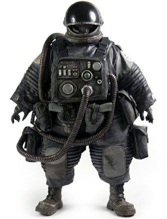 Dead Astronaut Gangsta (Black Edition) figure by Ashley Wood, produced by Threea. Front view.