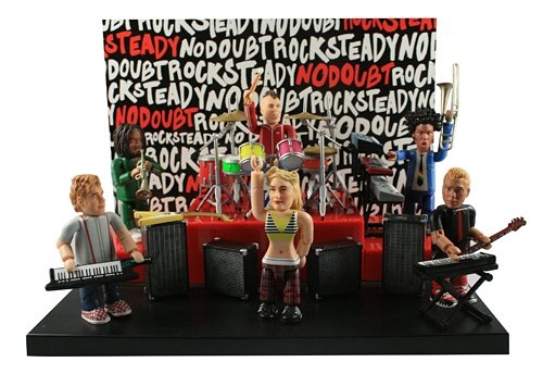 No Doubt Stage Playset figure by Smiti. Front view.