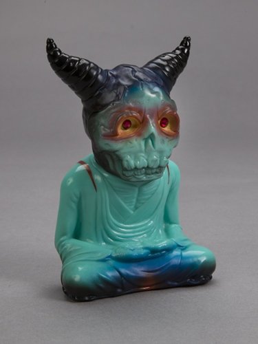 ALAVAKA - Devilman tribute chase figure by Toby Dutkiewicz, produced by DevilS Head Productions. Front view.