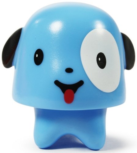 Happy Gumdrop - Blue  figure by 64 Colors, produced by Squibbles Ink & Rotofugi. Front view.