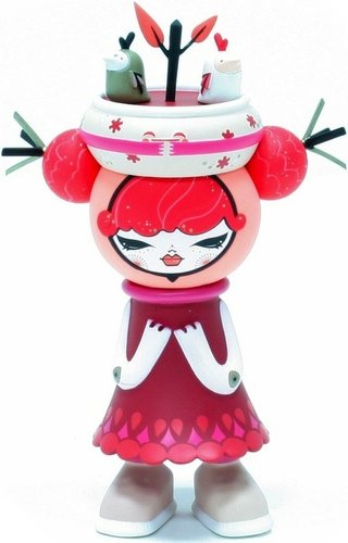 Tweet - Candy Edition figure by Julie West, produced by Strangeco. Front view.