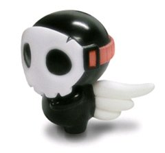 COMBO figure by Higone And Codel, produced by Vinyl Collectables . Front view.