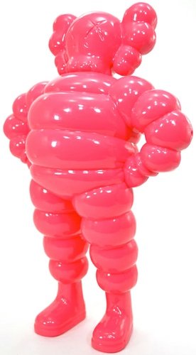 Chum - Pink figure by Kaws, produced by 360 Toy Group . Front view.