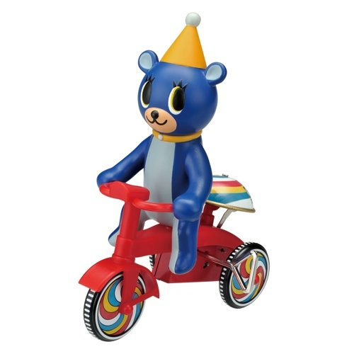 Oggetto M1go Tricycle figure by Play Set Products, produced by M1Go. Front view.