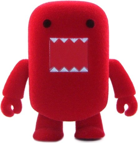 Red Flocked Domo Qee figure by Dark Horse Comics, produced by Toy2R. Front view.