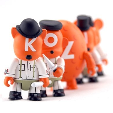 Ultraviolence Kozik Version figure by Frank Kozik, produced by Toy2R. Front view.