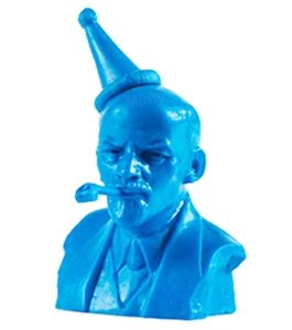 Lil IIIych (Blue) figure by Frank Kozik, produced by Kidrobot. Front view.