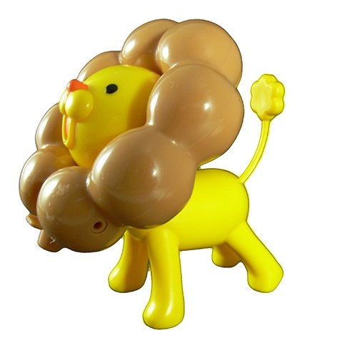 Pon de Lion  figure by Mister Donut, produced by Misdo, Japan. Front view.