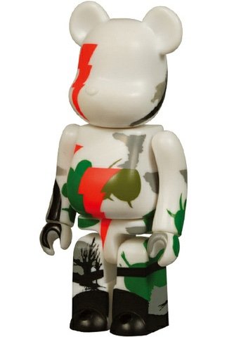 BWWT Marok Be@rbrick 100% figure by Marok, produced by Medicom Toy. Front view.