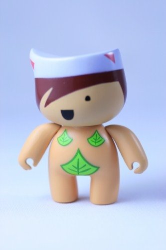 Girl figure by Jats Gill, produced by Bitbots Toys Limited. Front view.